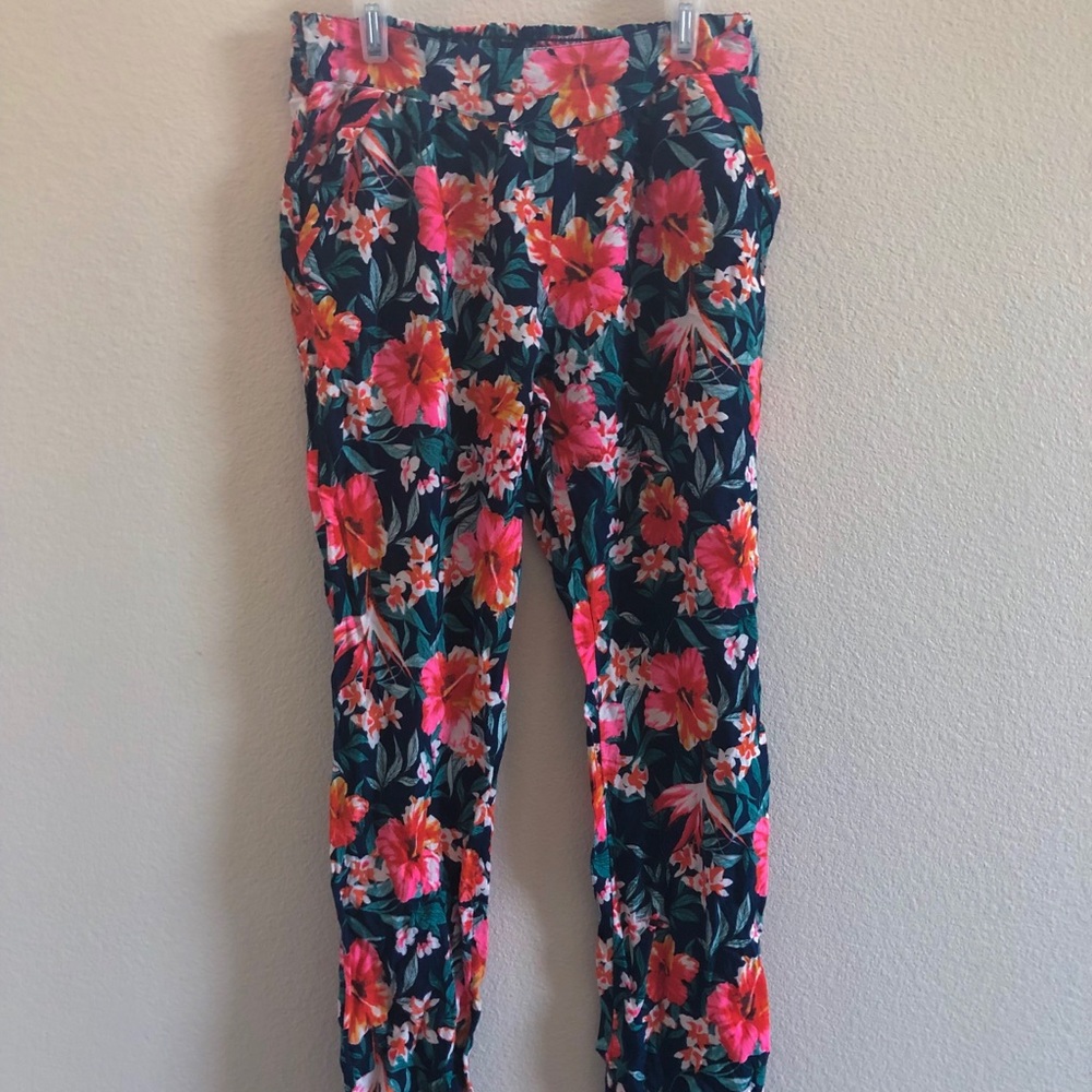 Tropical Roxy Pants - Picture 2 of 3